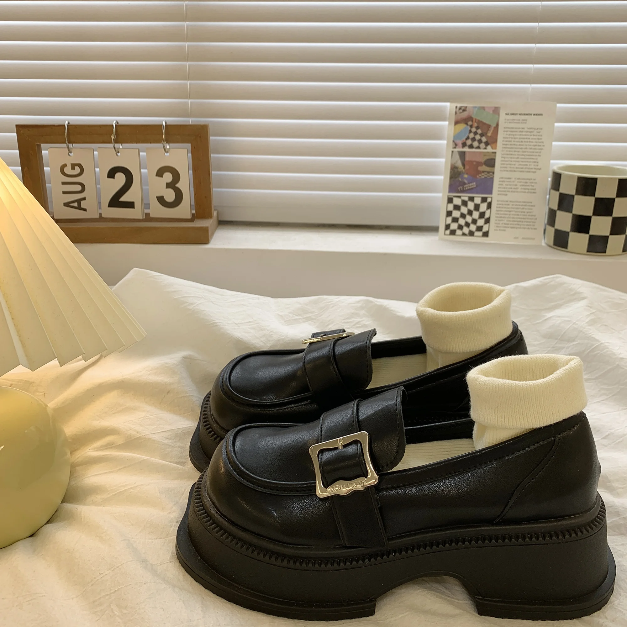 Slip On Shoes For Women Round Toe Oxfords Casual Female Sneakers Loafers With Fur British Style Shallow Mouth Clogs Platform Sli
Slip On Shoes For Women Round Toe Oxfords Casual Female Sneakers Loafers With Fur British Style Shallow Mouth Clogs Platform Sli