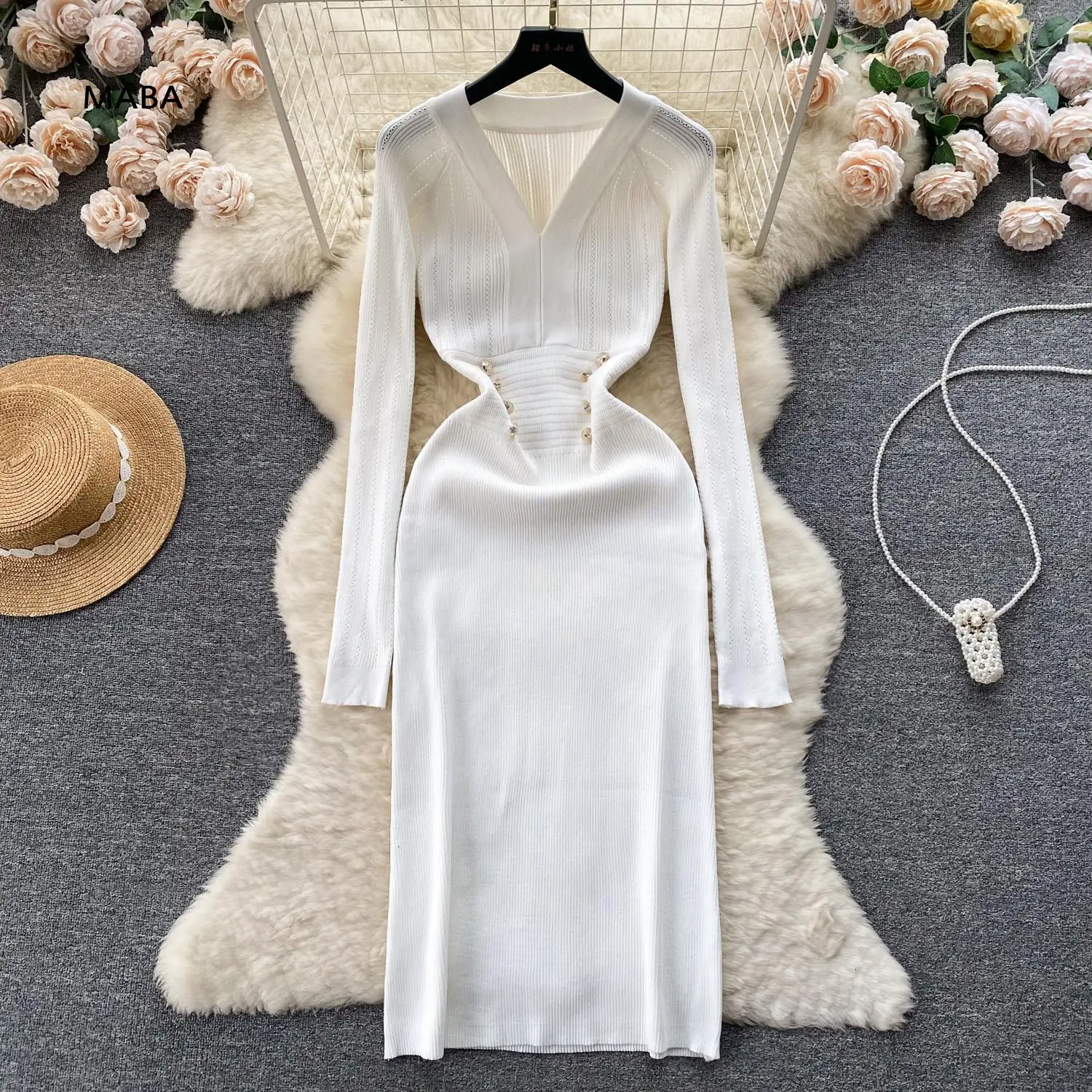 High Quality Knitted Bodycon Long Dress Women Autumn Office Lady V-neck Black/white Slim Double Breasted Sweater Bag Hip Dress 
High Quality Knitted Bodycon Long Dress Women Autumn Office Lady V-neck Black/white Slim Double Breasted Sweater Bag Hip Dress