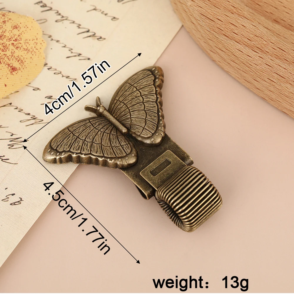 Металлический зажим для блокнота с рисунком бабочки и пчелы
Металлический зажим для блокнота с рисунком бабочки и пчелы