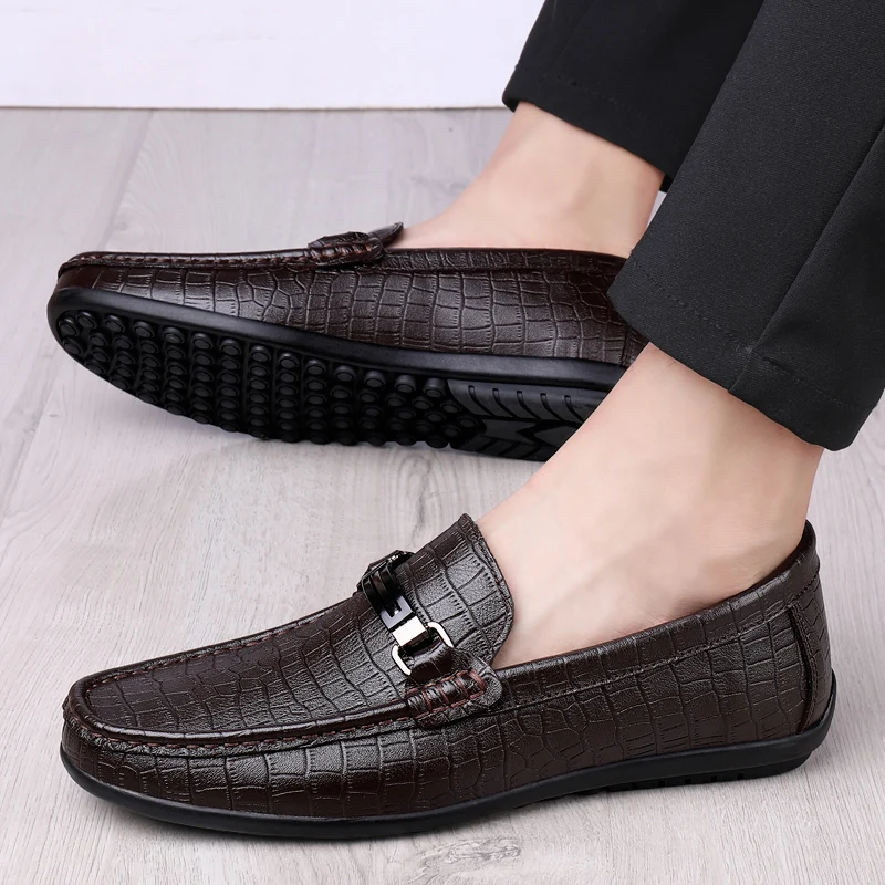 

High-endSet of Feet Men Peas Shoes Loafers Breathable Comfortable Mens Moccasins Shoes Genuine Business Casual Leather Shoes