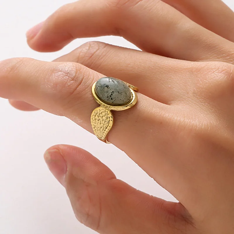 Vintage Natural Stone Oval Opal Adjustable Ring Gold Plated Stainless Steel Ring for Women Bohemian Fashion Jewelry Gift Party
Vintage Natural Stone Oval Opal Adjustable Ring Gold Plated Stainless Steel Ring for Women Bohemian Fashion Jewelry Gift Party