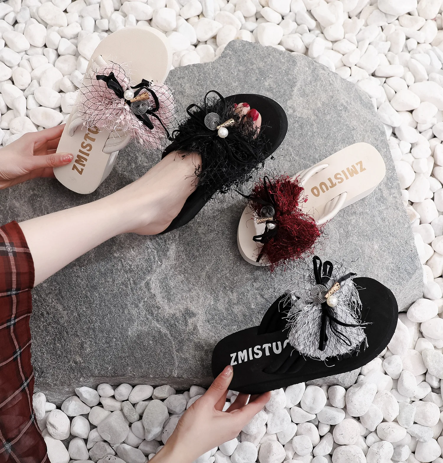 String Bead Shoes Womens Slippers Outdoor Platform Flower Heeled Mules Low Luxury Slides Pantofle On A Wedge Shale Female Beach
String Bead Shoes Womens Slippers Outdoor Platform Flower Heeled Mules Low Luxury Slides Pantofle On A Wedge Shale Female Beach
