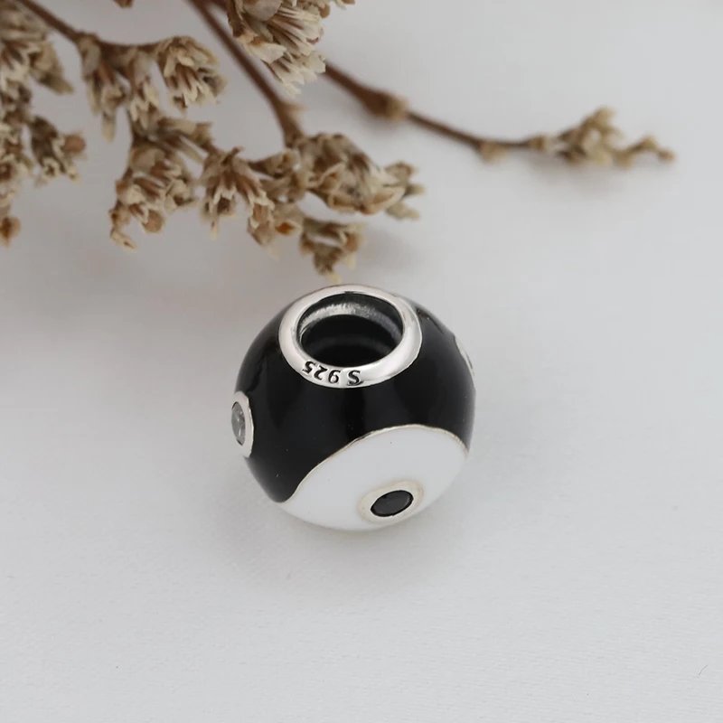 100% Серебро 925 пробы высокое качество оригинальный логотип 1:1 синий эмаль дьявольский глаз очаровательные черно-белые эмалевые бусины DIY Изг...
100% Серебро 925 пробы высокое качество оригинальный логотип 1:1 синий эмаль дьявольский глаз очаровательные черно-белые эмалевые бусины DIY Изг...