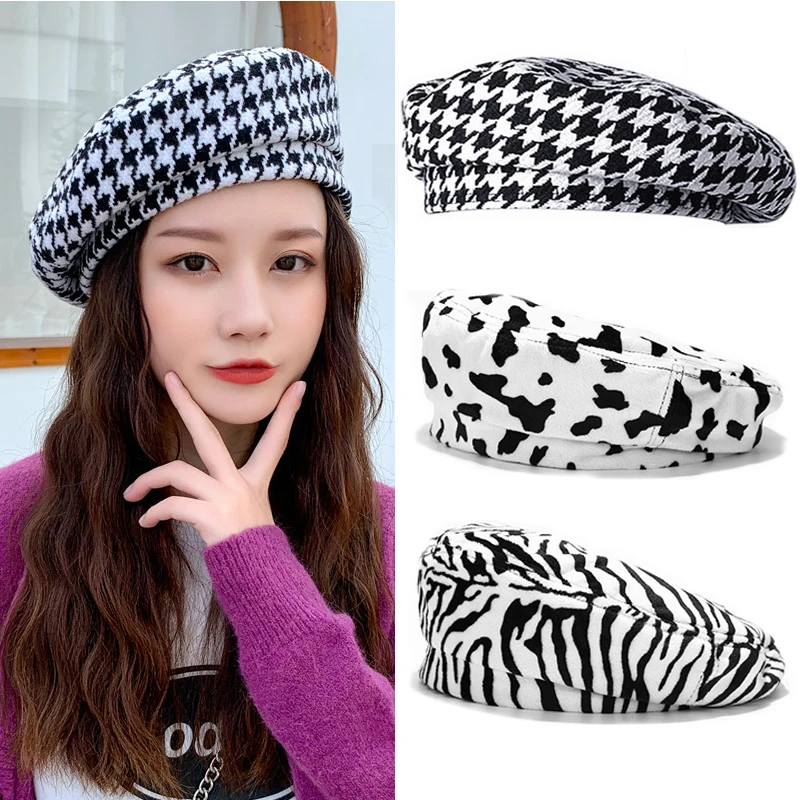 Autumn Winter Houndstooth Beret Hats for Ladies Casual British Flat Top Hat Elegant Wool Without Eaves Painter Hats 56-58cm 1Pcs
Autumn Winter Houndstooth Beret Hats for Ladies Casual British Flat Top Hat Elegant Wool Without Eaves Painter Hats 56-58cm 1Pcs
