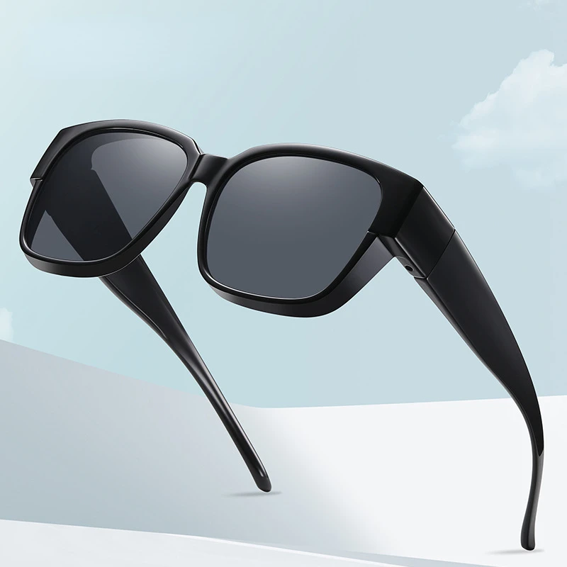 New Square Polarized Sunglasses Men Women Fashion Square Male Sun Glasses Brand Design One-piece Lens blinkers Eyewear UV400
New Square Polarized Sunglasses Men Women Fashion Square Male Sun Glasses Brand Design One-piece Lens blinkers Eyewear UV400