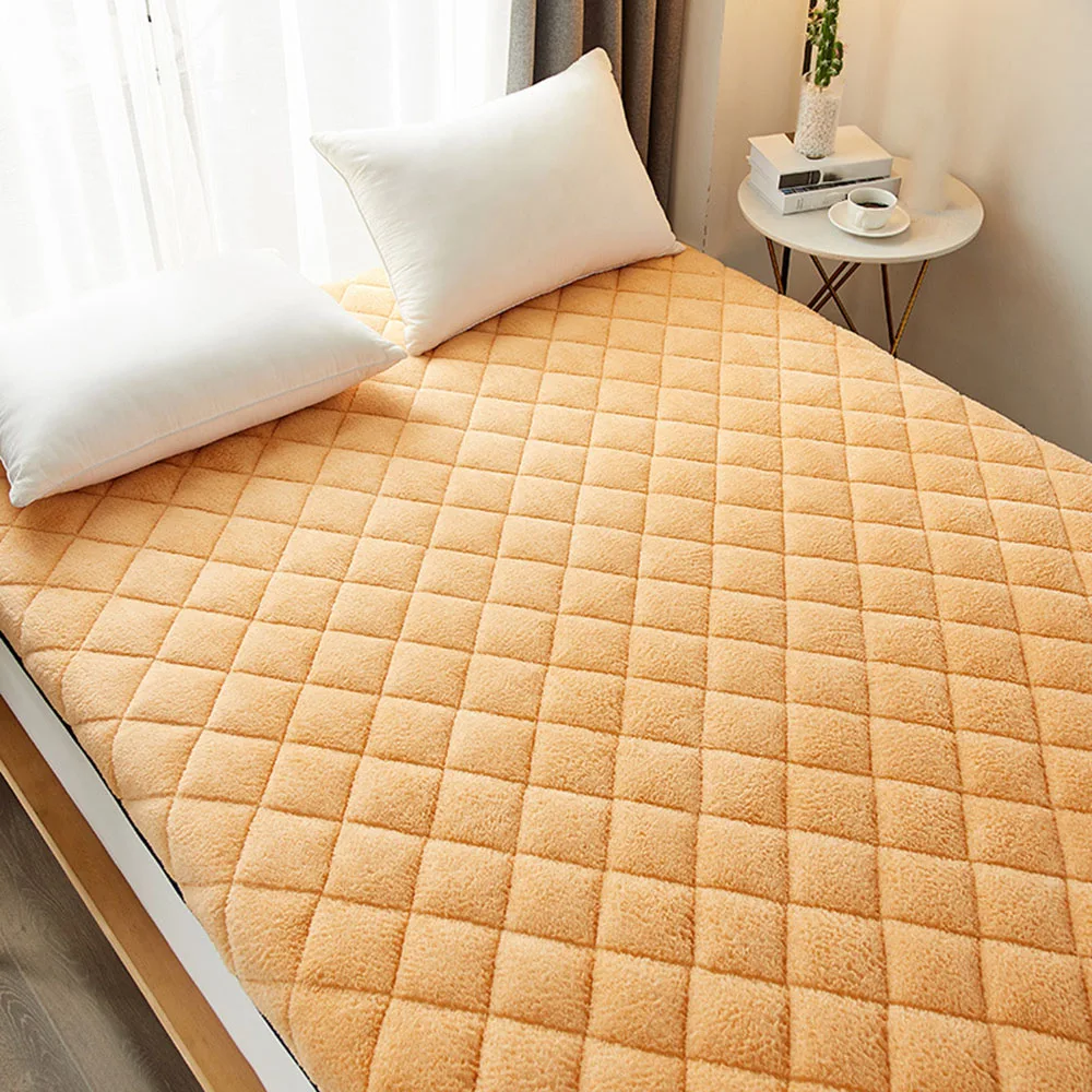 Lamb Cashmere Mattress Student Dormitory Bedroom Tatami Rice Foldable Single And Double Person High Face Value
Lamb Cashmere Mattress Student Dormitory Bedroom Tatami Rice Foldable Single And Double Person High Face Value