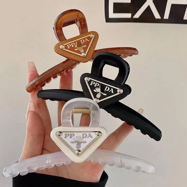 Korean Version High Horsetail Inverted Triangle Grab Clip, Sense, Simple Fashion, Big Brand, Same Acrylic Clip
Korean Version High Horsetail Inverted Triangle Grab Clip, Sense, Simple Fashion, Big Brand, Same Acrylic Clip