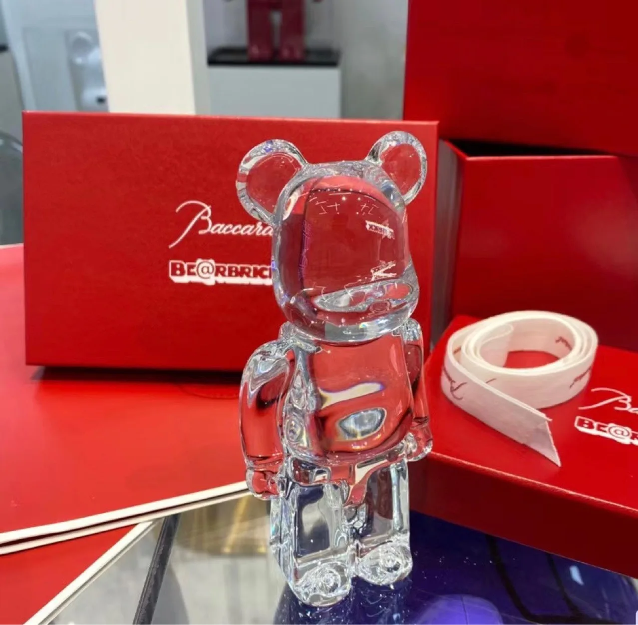 BE@RBRICK Baccar Crystal Bear Bearbrick 200% 14.3cm Transparent Color Black Building Block Bear Trend Doll Decoration Gift
BE@RBRICK Baccar Crystal Bear Bearbrick 200% 14.3cm Transparent Color Black Building Block Bear Trend Doll Decoration Gift