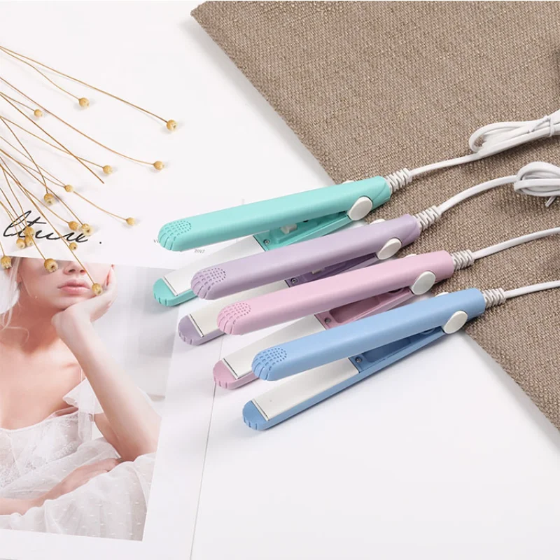 Mini Hair Straightener Clipboard Small Power Plug Curling Hair Straight Hair Girls Air Bangs Portable Hair Straightener
Mini Hair Straightener Clipboard Small Power Plug Curling Hair Straight Hair Girls Air Bangs Portable Hair Straightener