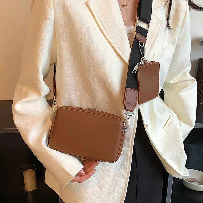 Box Mini Crossbody Bags for Women 2023 Fashion Trend Leather Shoulder Bag Women's Designers Purse and Handbags with Wide Belt
Box Mini Crossbody Bags for Women 2023 Fashion Trend Leather Shoulder Bag Women's Designers Purse and Handbags with Wide Belt