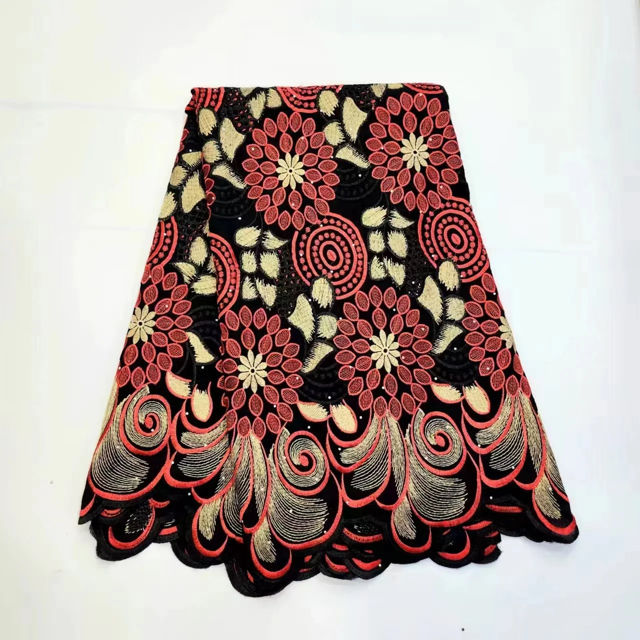 5 ярдов, сухая кружевная ткань, новейшая африканская блестящая вышивка, 100% хлопок, швейцарская вуаль 2023, популярный Дубайский стиль для свадебной фотосессии
5 ярдов, сухая кружевная ткань, новейшая африканская блестящая вышивка, 100% хлопок, швейцарская вуаль 2023, популярный Дубайский стиль для свадебной фотосессии