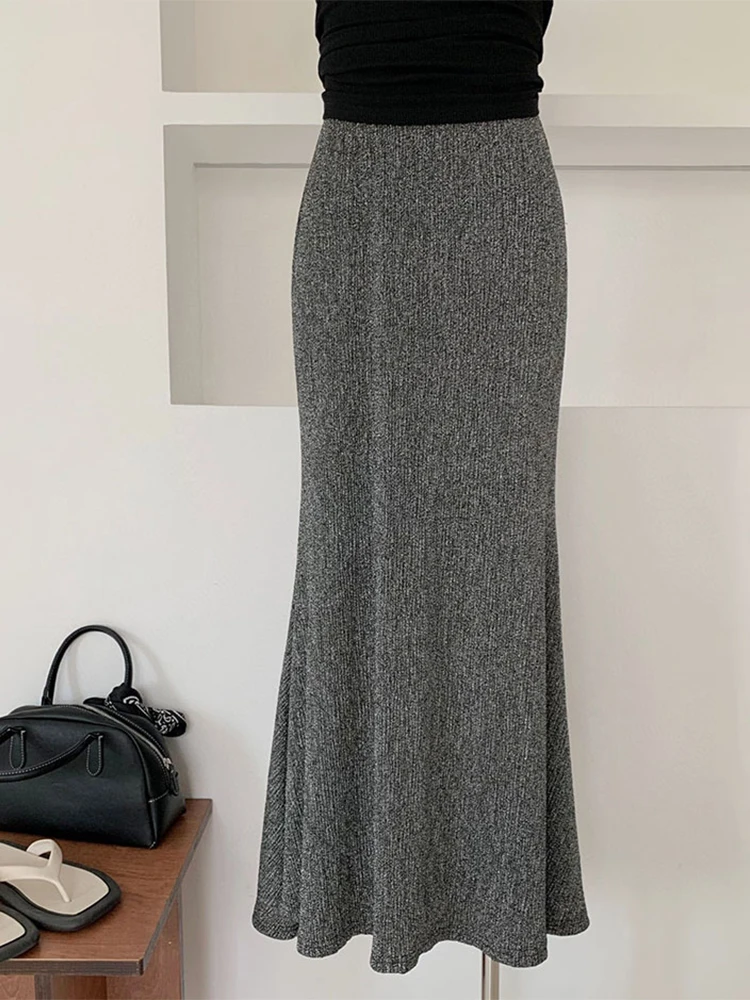 2023 Summer Women French Fashion Elastic Waist Midi Knitted Trumpet Mermaid Skirt Party Solid Color Vintage Elegant Aesthetic
2023 Summer Women French Fashion Elastic Waist Midi Knitted Trumpet Mermaid Skirt Party Solid Color Vintage Elegant Aesthetic