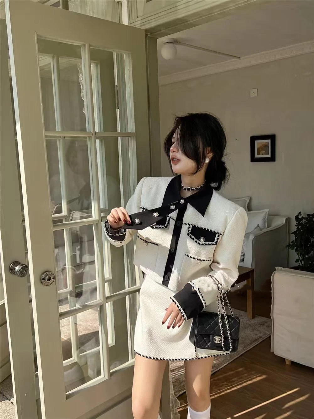 Women's Elegant Two Pieces Skirt Suit Lady High Street Long Sleeve Turn Down Collar Short Jacket + Mini Skirt Lady Sweet Suit
Women's Elegant Two Pieces Skirt Suit Lady High Street Long Sleeve Turn Down Collar Short Jacket + Mini Skirt Lady Sweet Suit