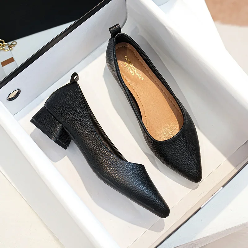 New Spring Women Pumps Shoes Low Heel Pointed Toe Slip On Formal Leather Shoes Lady Office Work Heels
New Spring Women Pumps Shoes Low Heel Pointed Toe Slip On Formal Leather Shoes Lady Office Work Heels