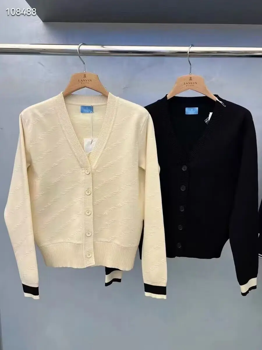 23 New Fall Golf Clothing for Women V-neck Color Matching Cuff Long Sleeve Knitted Cardigan Coat
23 New Fall Golf Clothing for Women V-neck Color Matching Cuff Long Sleeve Knitted Cardigan Coat