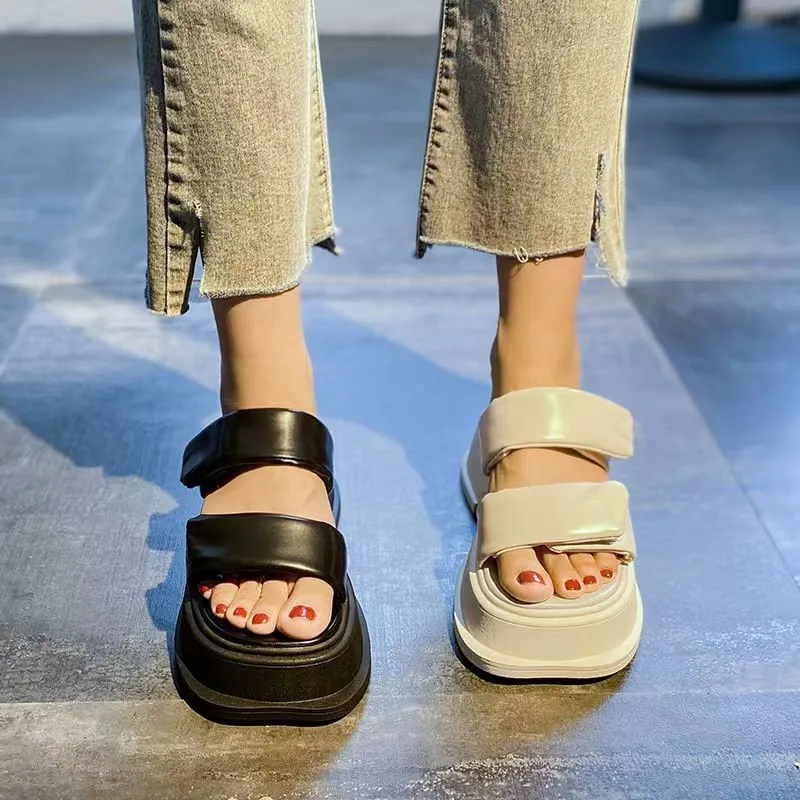 2023 Summer New Muffin Bottom Women's Slippers Flat Simple Fashion Outdoor Home Women's Slippers Extra Size womenshoes
2023 Summer New Muffin Bottom Women's Slippers Flat Simple Fashion Outdoor Home Women's Slippers Extra Size womenshoes