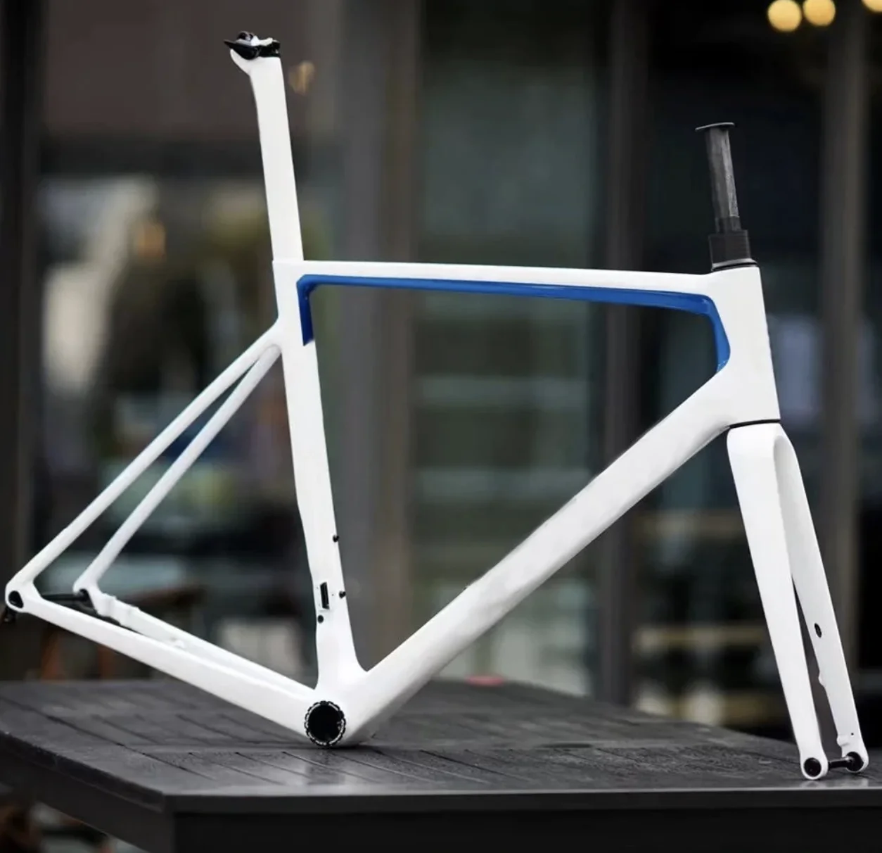 2021 V3RS Champion Edition Multiple Colors Available Carbon Road Bicycle Frameset:Carbon Frame+Fork+Seat Post+Headset+Clamp
2021 V3RS Champion Edition Multiple Colors Available Carbon Road Bicycle Frameset:Carbon Frame+Fork+Seat Post+Headset+Clamp
