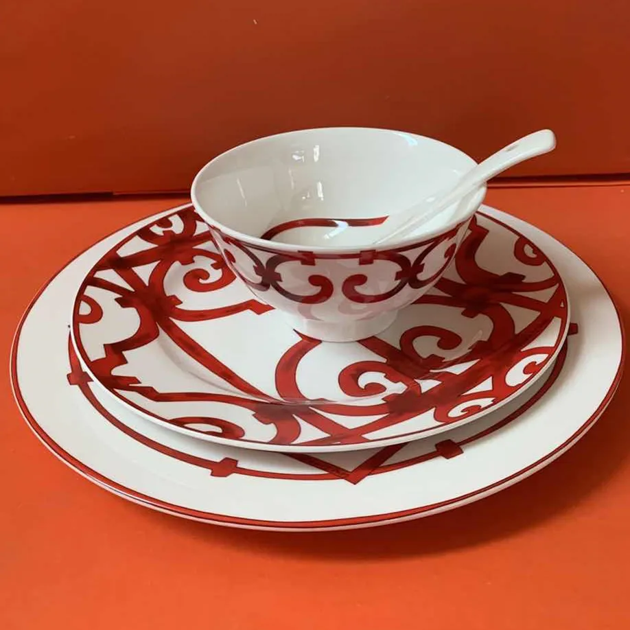 European-Style Red Dinner Plate Table Setting Wedding Tableware Household Dinner Plate Steak Plate Set
European-Style Red Dinner Plate Table Setting Wedding Tableware Household Dinner Plate Steak Plate Set