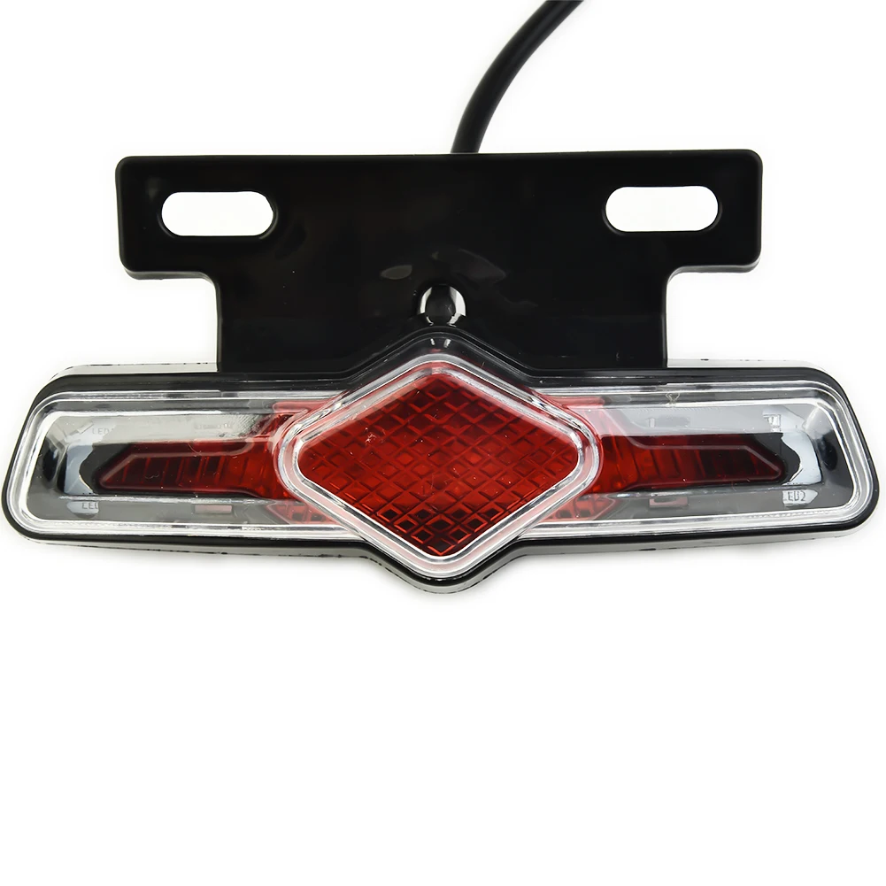36-60V E-bike Brake Light Electric Bicycle Taillight With Turn Signal Rear Rack Lamp LED Electric Bicycle Light Accessories
36-60V E-bike Brake Light Electric Bicycle Taillight With Turn Signal Rear Rack Lamp LED Electric Bicycle Light Accessories