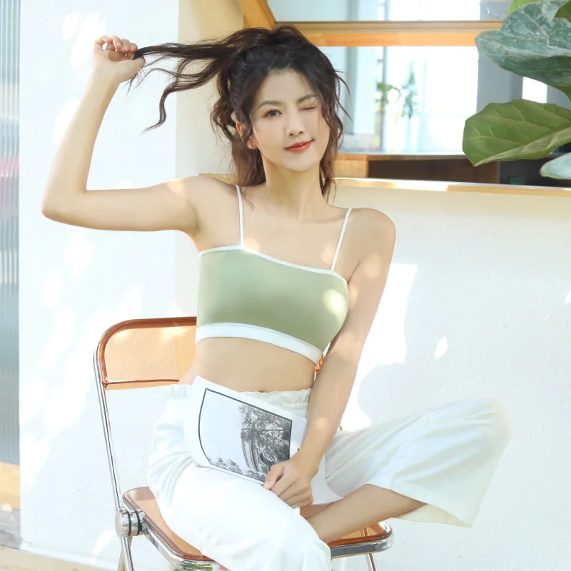 2022 new Korean version of the small fresh and simple one-word camisole women's anti-running beautiful back girl wrapped chest s
2022 new Korean version of the small fresh and simple one-word camisole women's anti-running beautiful back girl wrapped chest s