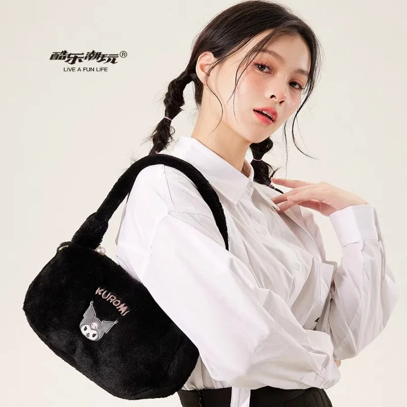 Sanrio Hello Kitty Plush Handbag Y2k Female New Fashion Casual Korean Shoulder Bag Female Pink Cute Plush Spot Bag
Sanrio Hello Kitty Plush Handbag Y2k Female New Fashion Casual Korean Shoulder Bag Female Pink Cute Plush Spot Bag