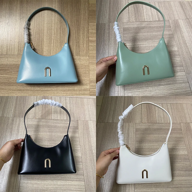 FLA Novel design of leather underarm bag
FLA Novel design of leather underarm bag