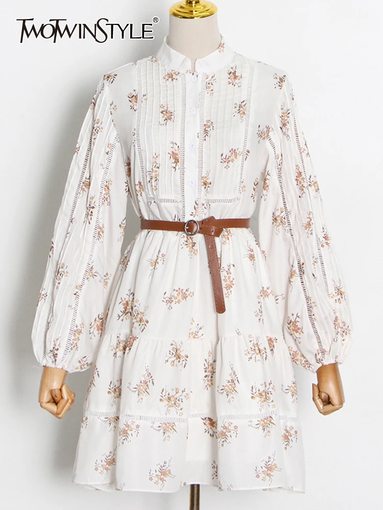TWOTWINSTYLE Casual Print Colorblock Dress For Women Stand Collar Long Sleeve Hollow Out Patchwork Belt Dresses Female Clothing
TWOTWINSTYLE Casual Print Colorblock Dress For Women Stand Collar Long Sleeve Hollow Out Patchwork Belt Dresses Female Clothing