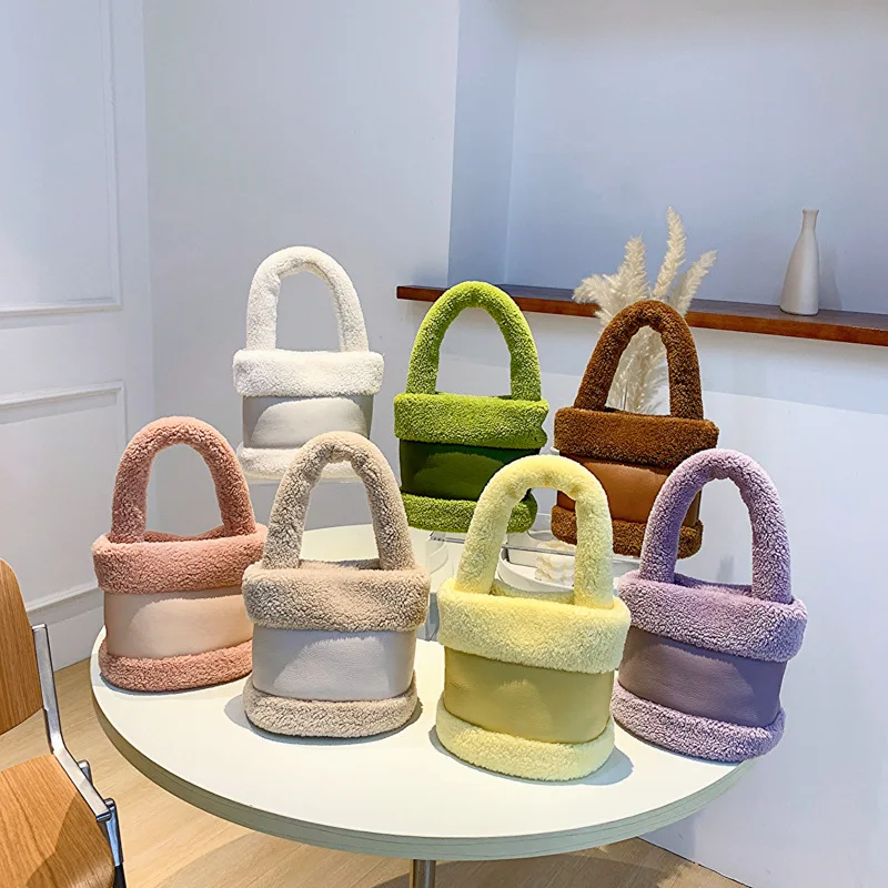 2022 популярная модная Портативная сумка-мешок из ягненка и шерсти, красная популярная Ретро сумка, женская сумка 
2022 популярная модная Портативная сумка-мешок из ягненка и шерсти, красная популярная Ретро сумка, женская сумка