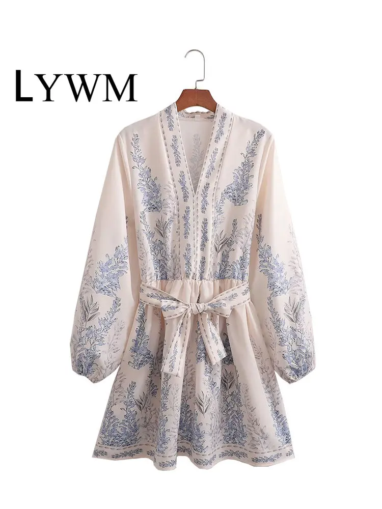 Модное женское мини-платье LYWM с принтом и поясом, винтажные женские шикарные платья с V-образным вырезом и длинным рукавом
Модное женское мини-платье LYWM с принтом и поясом, винтажные женские шикарные платья с V-образным вырезом и длинным рукавом