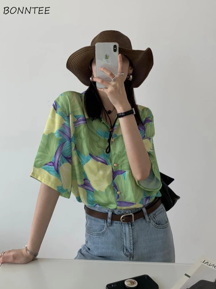 Shirts Women Holiday Printing All-match Youth Lovely Chic Retro Trendy Korean Style Simple College Summer Feminino Street Wear
Shirts Women Holiday Printing All-match Youth Lovely Chic Retro Trendy Korean Style Simple College Summer Feminino Street Wear