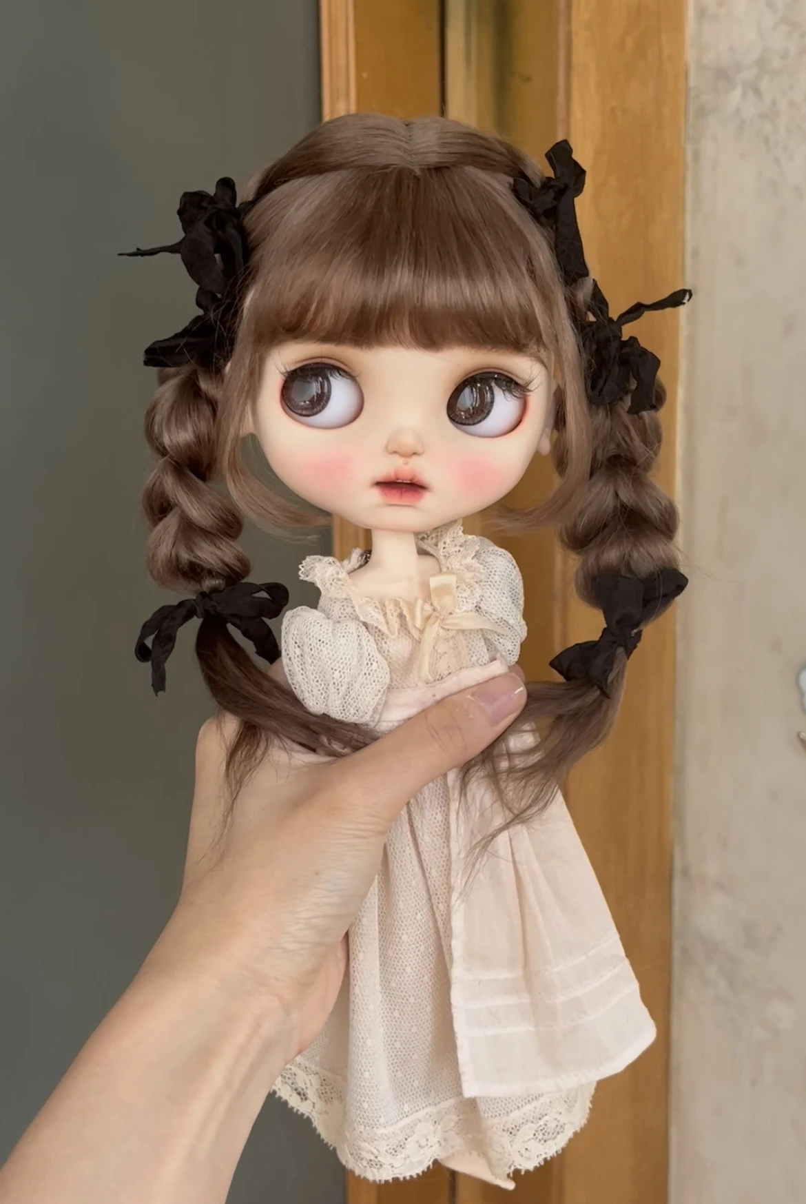 (Book for 1 week)Doll Wigs for Blythe Qbaby natural Mohair Microvolumes curls 9-10 inch head circumstance Free Shipping
(Book for 1 week)Doll Wigs for Blythe Qbaby natural Mohair Microvolumes curls 9-10 inch head circumstance Free Shipping