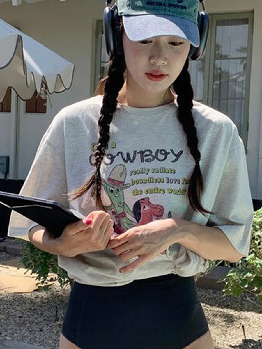 Cartoon Print Graphic T-shirts 2023 Summer O Neck Half Sleeve Casual Loose Letter T-shirt Women Fashion Vintage Clothing Tops
Cartoon Print Graphic T-shirts 2023 Summer O Neck Half Sleeve Casual Loose Letter T-shirt Women Fashion Vintage Clothing Tops
