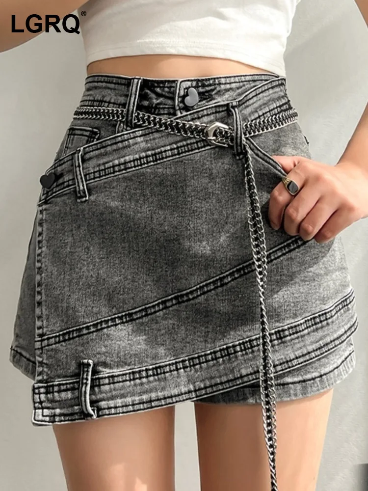 LGRQ 2023 Summer Stylish Women's Asymmetric Hem Denim Short Skirt Trendy Metal Chain Belt Mini Skirts Girls Streetwear 17A1443
LGRQ 2023 Summer Stylish Women's Asymmetric Hem Denim Short Skirt Trendy Metal Chain Belt Mini Skirts Girls Streetwear 17A1443