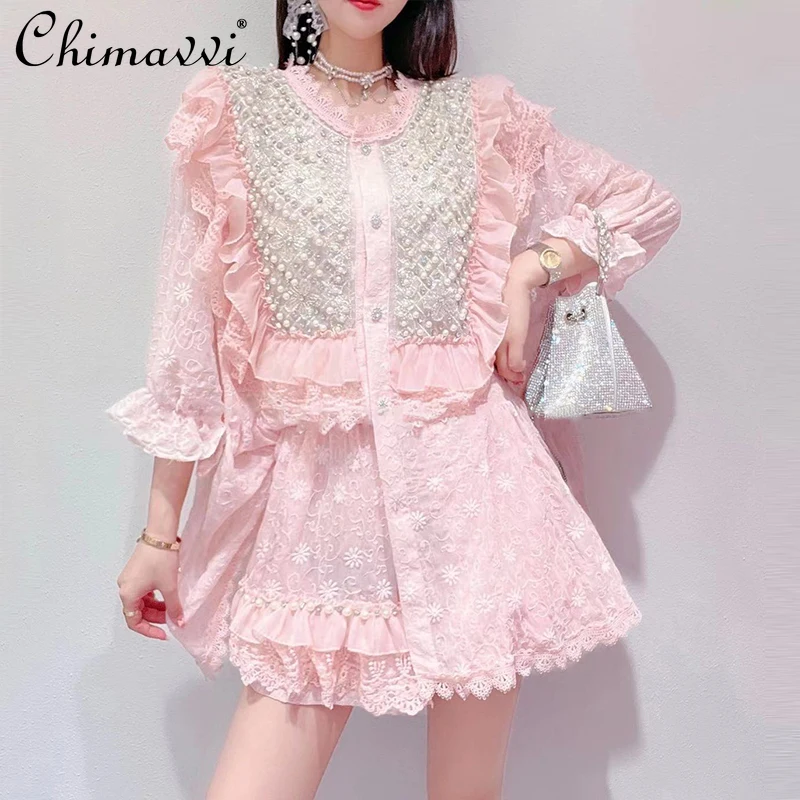 Sweet Set Women's 2022 Summer New Korean Fashion Heavy Beads Lace Ruffled Shirt Blouse Wide Leg Shorts Temperament Twinset
Sweet Set Women's 2022 Summer New Korean Fashion Heavy Beads Lace Ruffled Shirt Blouse Wide Leg Shorts Temperament Twinset