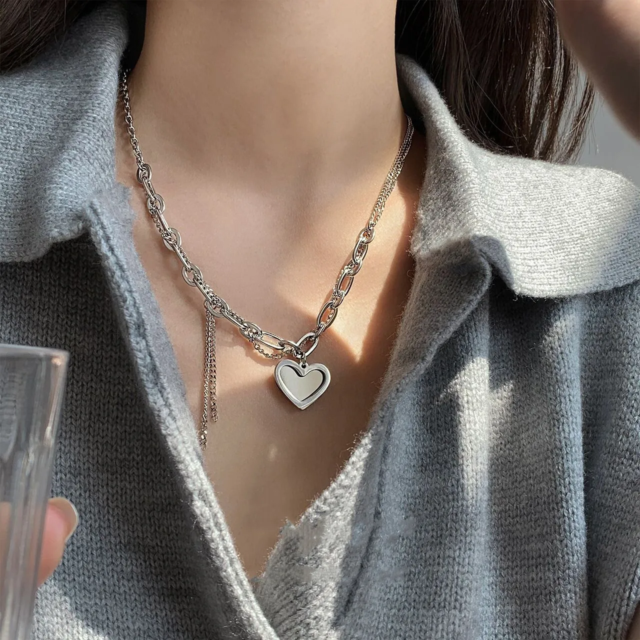 New chain necklace love hip-hop female ins small han edition tide temperament melting fleece sweater chain chain accessories
New chain necklace love hip-hop female ins small han edition tide temperament melting fleece sweater chain chain accessories