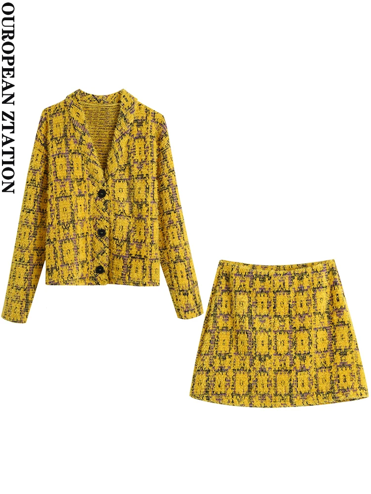 Women 2022 fashion printed jacquard loose jackets and printed jacquard high waist with elastic mini skirt two piece set
Women 2022 fashion printed jacquard loose jackets and printed jacquard high waist with elastic mini skirt two piece set