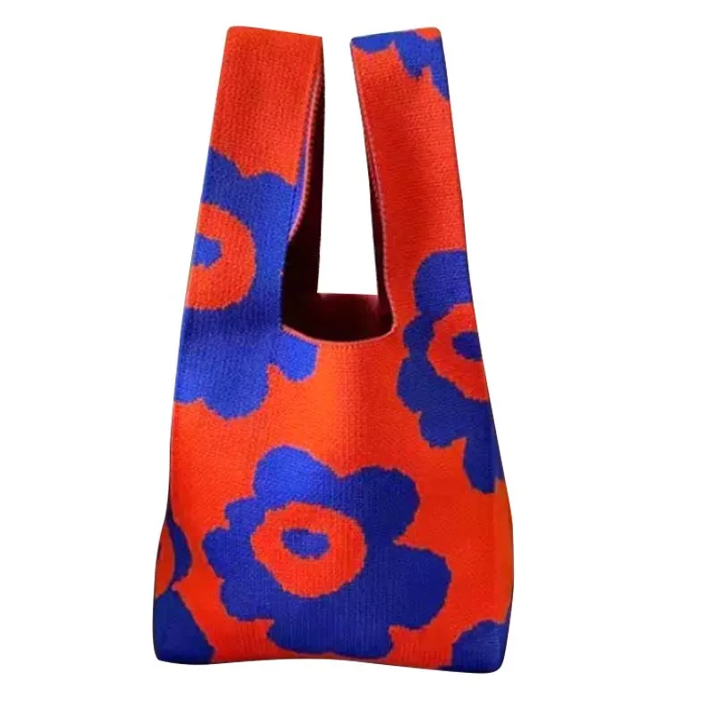 Simple Designer Knitted Women Bag New Candy Color Mobile Phone Bag Large Capacity Tote Bag
Simple Designer Knitted Women Bag New Candy Color Mobile Phone Bag Large Capacity Tote Bag