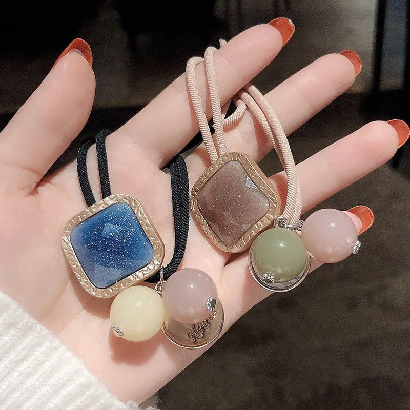 Хрустальный шар для женщин и девочек, аксессуары для волос, популярная эластичная резинка для волос, повседневная и милая резинка для волос,...
Хрустальный шар для женщин и девочек, аксессуары для волос, популярная эластичная резинка для волос, повседневная и милая резинка для волос,...