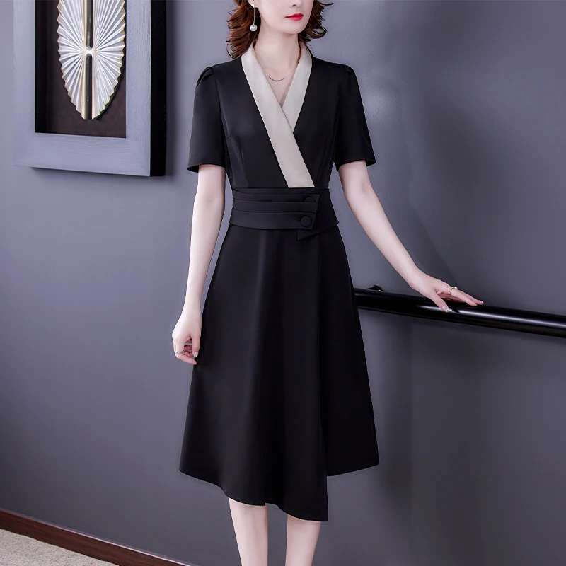 Chikichi Summer Black Silk Dress 2022 New Style Slimming Waist and Thin Stitching V-neck A-line Dress for Women Plus Size 4XL
Chikichi Summer Black Silk Dress 2022 New Style Slimming Waist and Thin Stitching V-neck A-line Dress for Women Plus Size 4XL