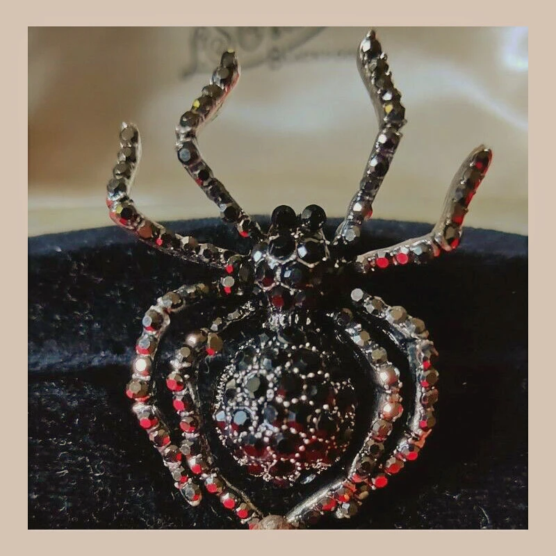 Брошь в винтажном стиле в виде паука, украшение для автомобиля, черная вдова, античный Серебристый тон
Брошь в винтажном стиле в виде паука, украшение для автомобиля, черная вдова, античный Серебристый тон