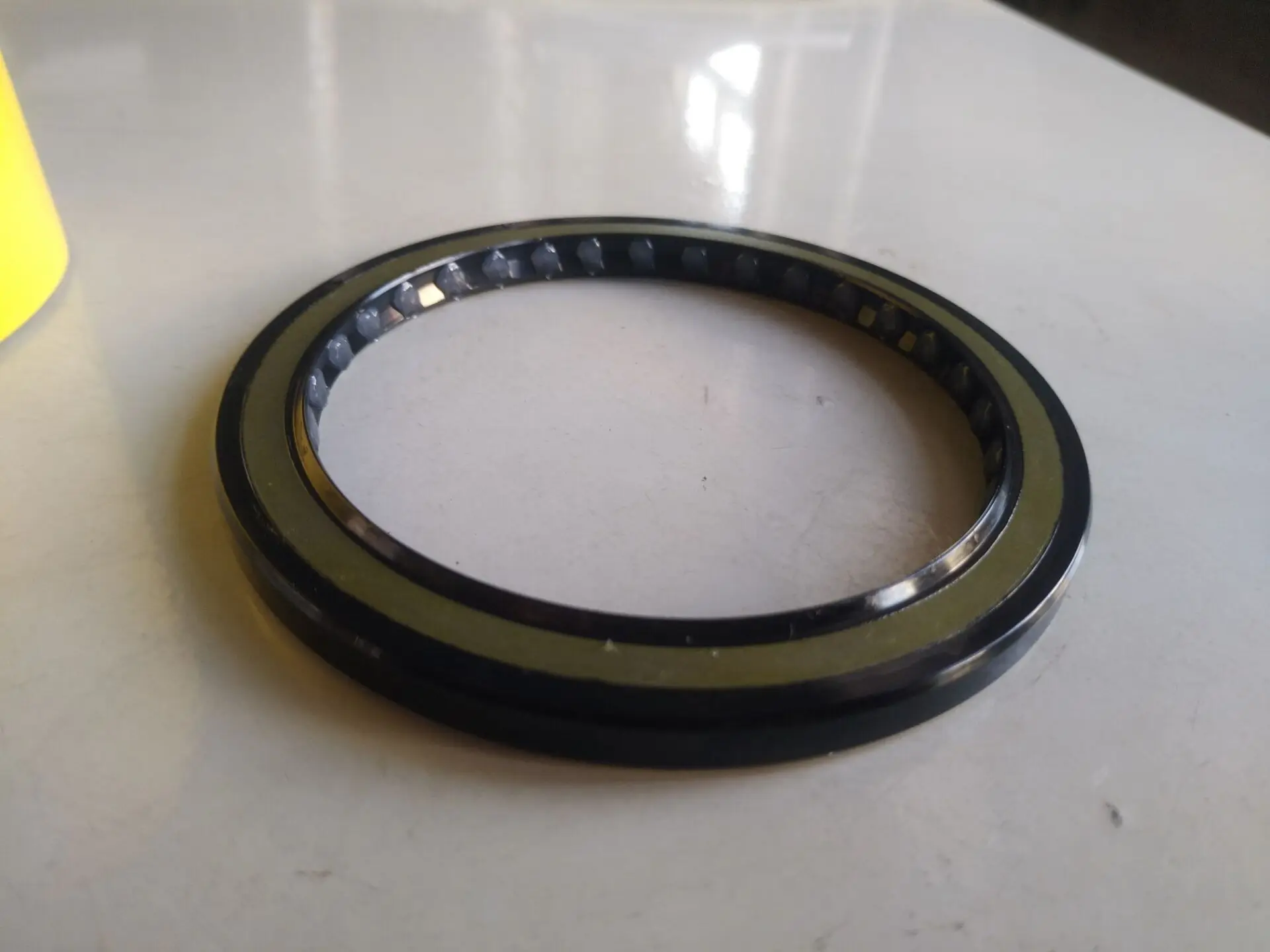 Shaft Oil Seal BAHDSL1.5 80*100*7mm/80x100x7mm NBR BAHDSL1.5 Pressure Resistant Hydraulic Pump Seal
Shaft Oil Seal BAHDSL1.5 80*100*7mm/80x100x7mm NBR BAHDSL1.5 Pressure Resistant Hydraulic Pump Seal