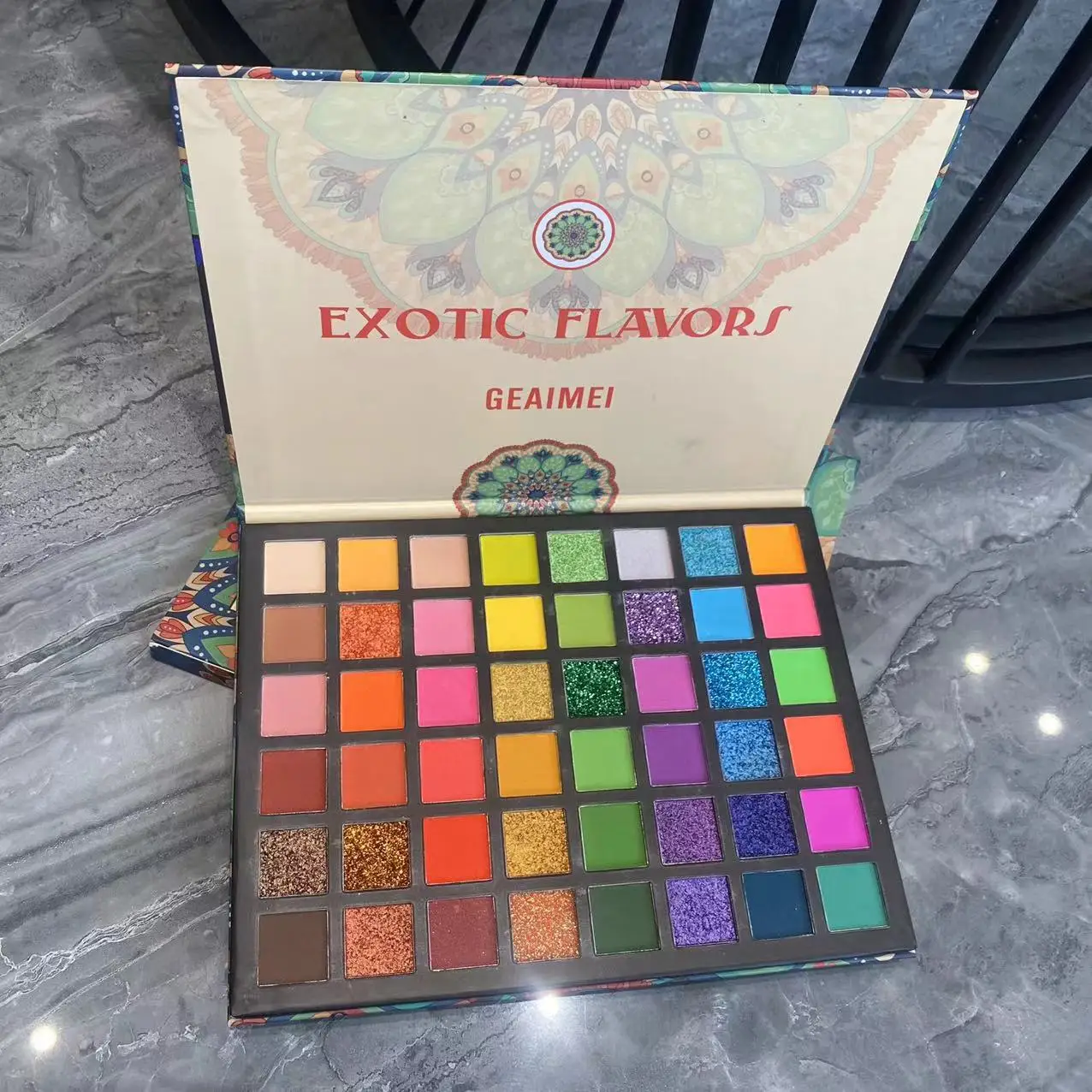 48 Colors Eye Shadow Plate Pearlescent Matte Stage Makeup Artist Special Multi-Color Glitter Eyeshadow Children Stage Play
48 Colors Eye Shadow Plate Pearlescent Matte Stage Makeup Artist Special Multi-Color Glitter Eyeshadow Children Stage Play