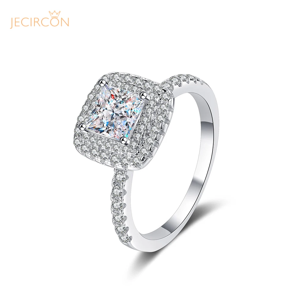 JECIRCON 925 Sterling Silver Princess Square Moissanite Ring for Women 1ct Luxury pt950 Gold-plated Aristocratic Finger Jewelry
JECIRCON 925 Sterling Silver Princess Square Moissanite Ring for Women 1ct Luxury pt950 Gold-plated Aristocratic Finger Jewelry