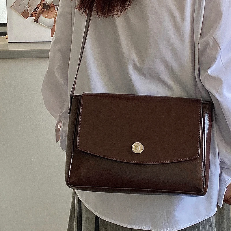 Vintage Pu Leather Women's Crossbody Bags Messenger Bag Simple Design Ladies Daily Commuting Bag Portable Female Shoulder Bags
Vintage Pu Leather Women's Crossbody Bags Messenger Bag Simple Design Ladies Daily Commuting Bag Portable Female Shoulder Bags