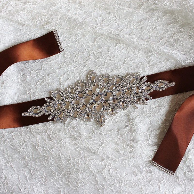 New women's Belt high-quality Crystal And Rhinestone Dress Belt Accessories Fashion Ladies Wedding Wild Belt
New women's Belt high-quality Crystal And Rhinestone Dress Belt Accessories Fashion Ladies Wedding Wild Belt