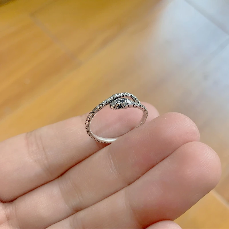 Mini Snake Open Ring for Women Men Exquisite Copper Ring Anti-Allergy Finger Jewelry 
Mini Snake Open Ring for Women Men Exquisite Copper Ring Anti-Allergy Finger Jewelry
