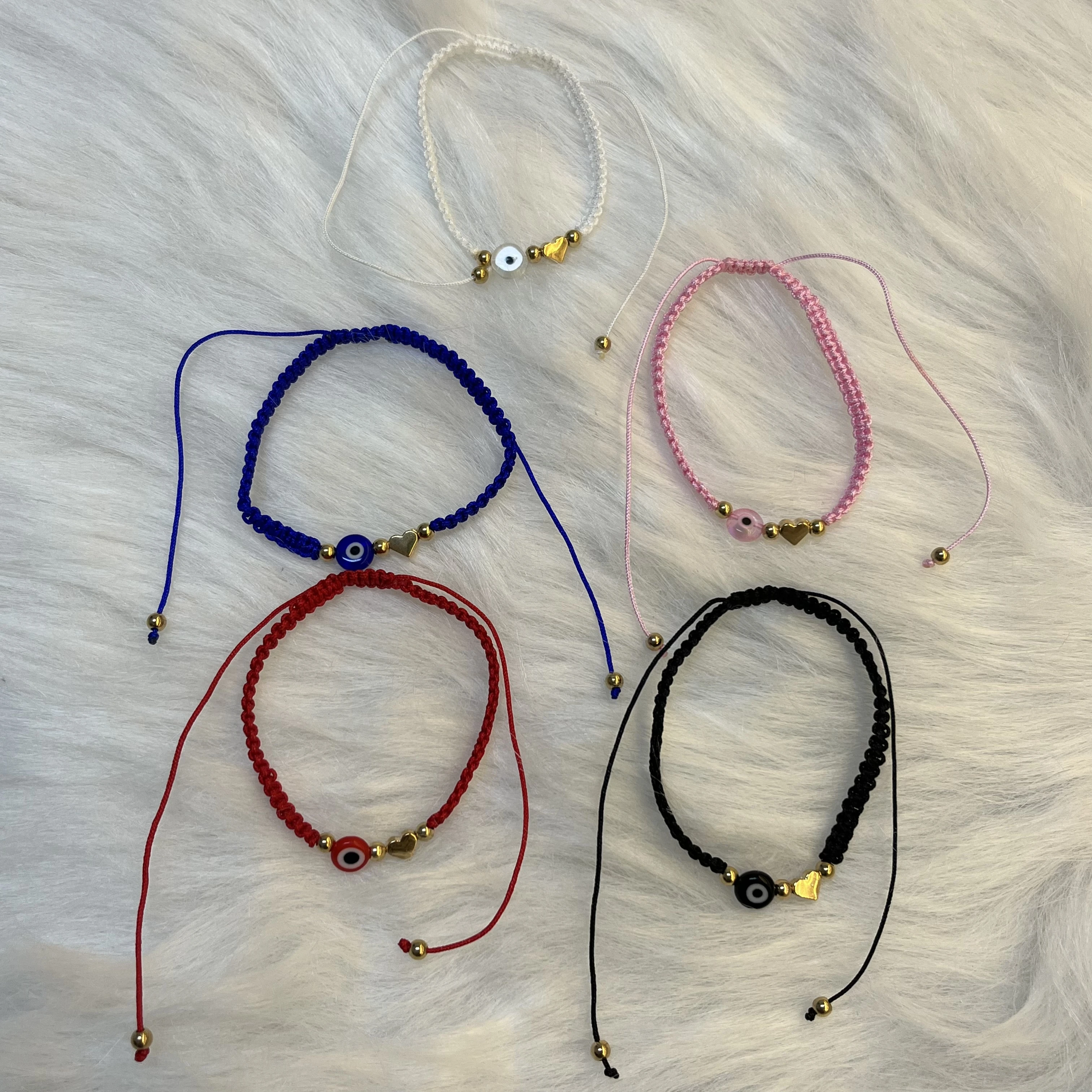 12pcs Devil's Eye Eye and Heart Pendant Bracelet Prayer Bracelet Bring Good Luck Multiple Colors Available
12pcs Devil's Eye Eye and Heart Pendant Bracelet Prayer Bracelet Bring Good Luck Multiple Colors Available