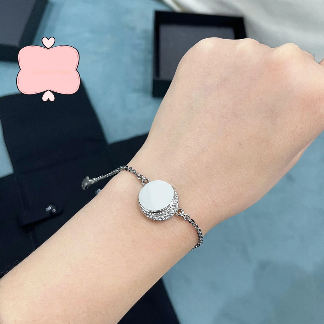 NEW INBrand Trend Jewelry Full Diamond Round Bead Bracelet Jewellery Gold And Birthday Party Everyday Wear Bracelet 
NEW INBrand Trend Jewelry Full Diamond Round Bead Bracelet Jewellery Gold And Birthday Party Everyday Wear Bracelet