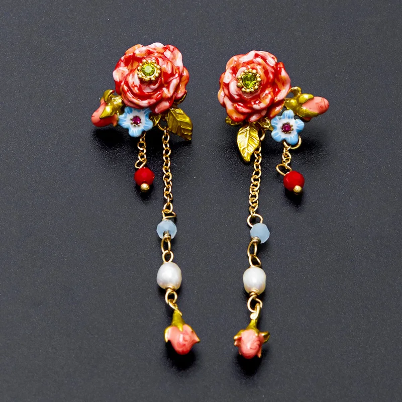 Rose tassel earrings enamel color glaze red flowers pearl green leaves face slim earrings
Rose tassel earrings enamel color glaze red flowers pearl green leaves face slim earrings