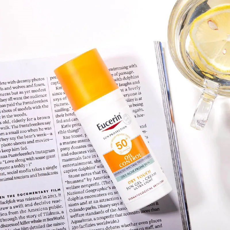 50ml Original Eucerin Sunscreen Cream Orange Brightening SPF50 Facial Brightening Hydrating Moisturizing Oil Control Cosmetics
50ml Original Eucerin Sunscreen Cream Orange Brightening SPF50 Facial Brightening Hydrating Moisturizing Oil Control Cosmetics